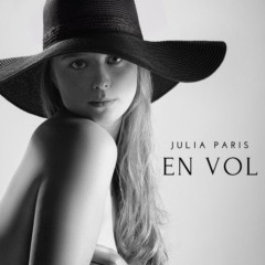 Julia Paris - En Vol